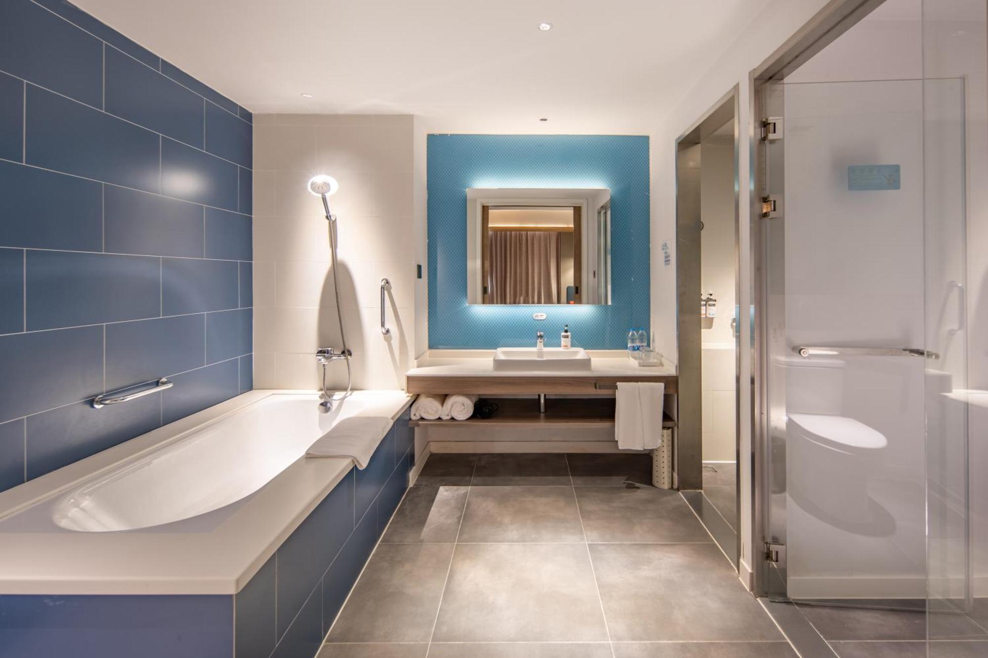 Holiday Inn Express Shanghai Jiading New City By Ihg Exterior photo